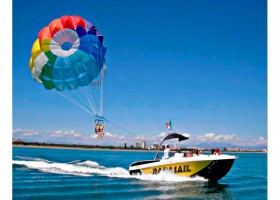 Parachute in Batumi, Parachute flights in Batumi, Parasailing Batumi.